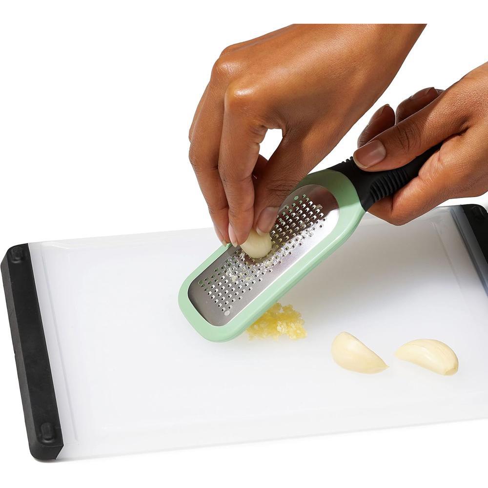 Oxo Goodgrips Etched Ginger & Garlic Grater